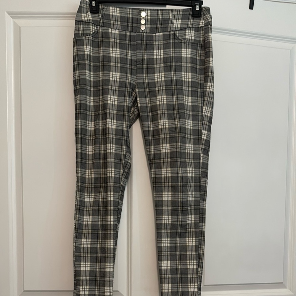 Cato Black and White Plaid with yellow pinstripe Ankle Pants